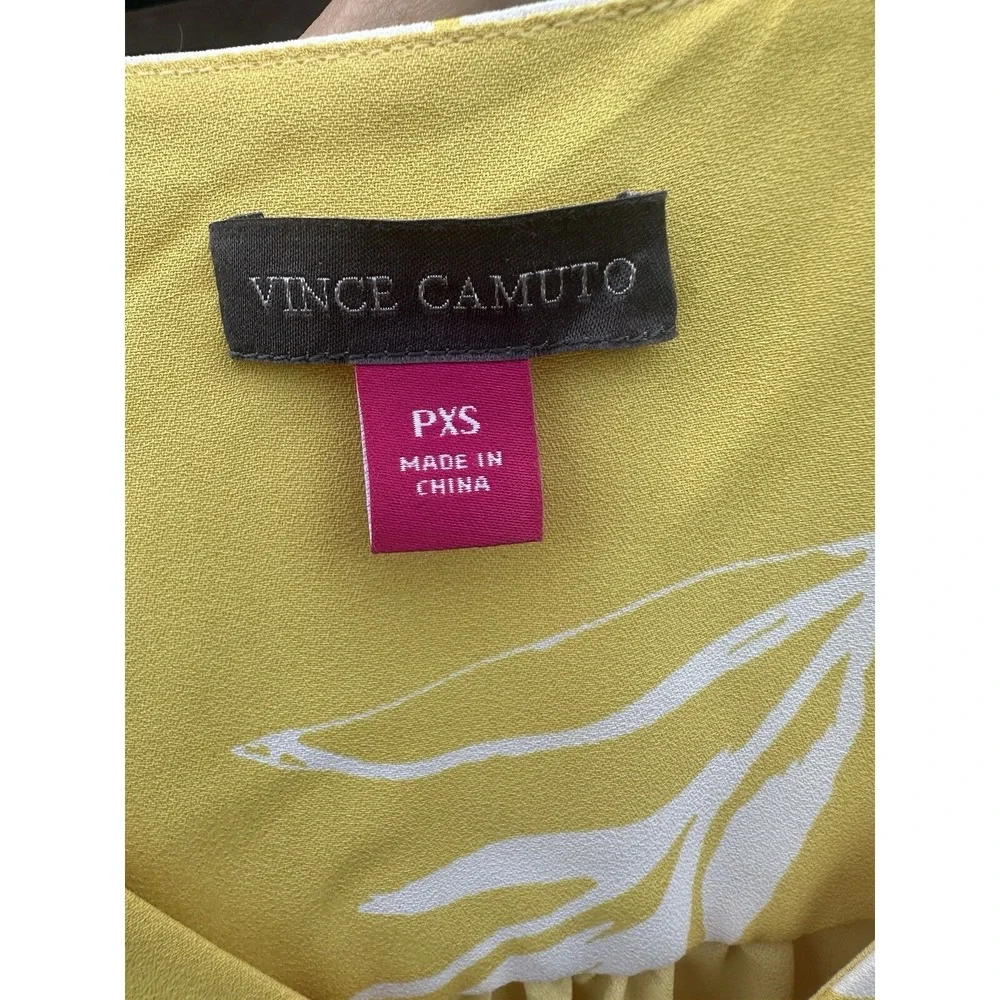 New Vince Camuto Women Floral Whisper Flutter  Boho Sleeve Blouse in Yellow XS P